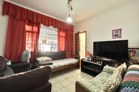 Casa à venda com 250m², 5 quartos e 2 vagas Casa à venda com 250m², 5 quartos e 2 vagasSala Casa 2