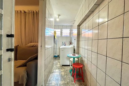 Casa à venda com 250m², 5 quartos e 2 vagas Casa à venda com 250m², 5 quartos e 2 vagasÁrea externa Casa 1