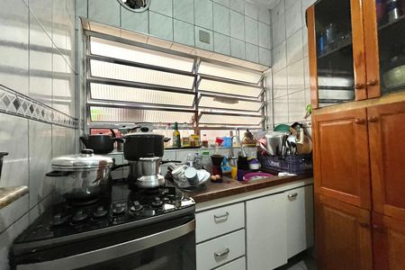Casa à venda com 250m², 5 quartos e 2 vagas Casa à venda com 250m², 5 quartos e 2 vagasCozinha Casa 2