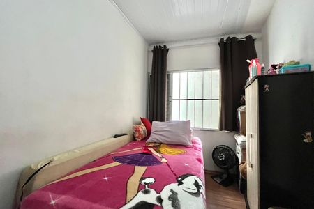 Casa à venda com 250m², 5 quartos e 2 vagas Casa à venda com 250m², 5 quartos e 2 vagasQuarto 3 Casa 2
