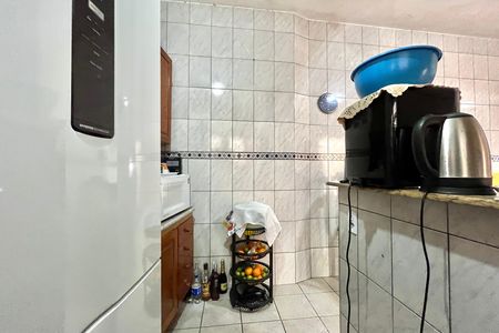 Casa à venda com 250m², 5 quartos e 2 vagas Casa à venda com 250m², 5 quartos e 2 vagasCozinha Casa 2