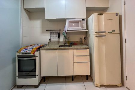 Cozinha de apartamento para alugar com 2 quartos, 40m² em Vila Água Funda, São Paulo