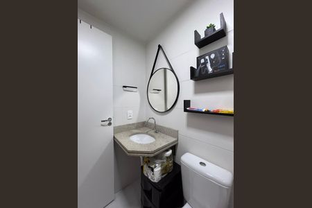 Apartamento para alugar com 40m², 2 quartos e 1 vaga Apartamento para alugar com 40m², 2 quartos e 1 vagaBanheiro