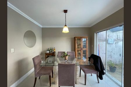 Casa para alugar com 240m², 3 quartos e 1 vaga
