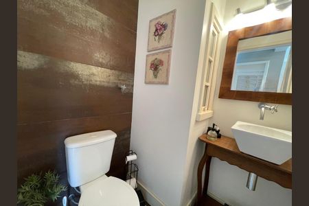 Casa para alugar com 240m², 3 quartos e 1 vaga
