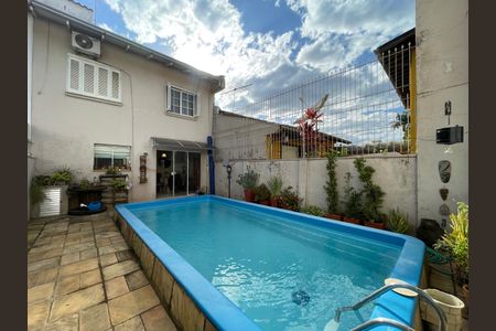 Casa para alugar com 240m², 3 quartos e 1 vaga