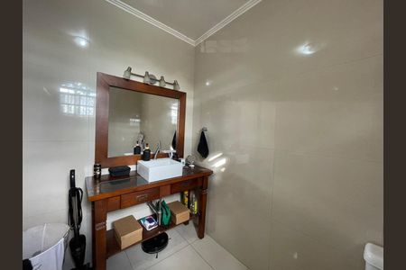 Casa para alugar com 240m², 3 quartos e 1 vaga