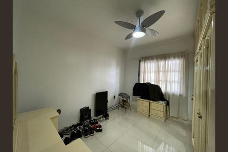 Casa para alugar com 240m², 3 quartos e 1 vaga
