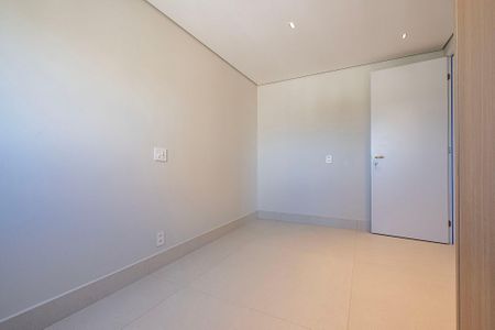 Suíte 2 de apartamento à venda com 2 quartos, 177m² em Pinheiros, São Paulo