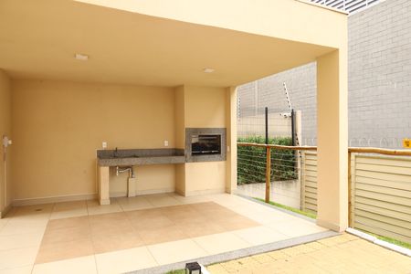 Apartamento para alugar com 32m², 2 quartos e sem vagaÁrea comum - Churrasqueira