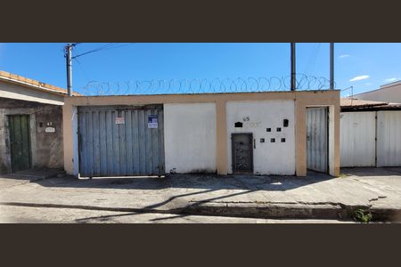 fachada  de casa para alugar com 2 quartos, 78m² em Jardim das Alterosas - 2ª Seção, Betim