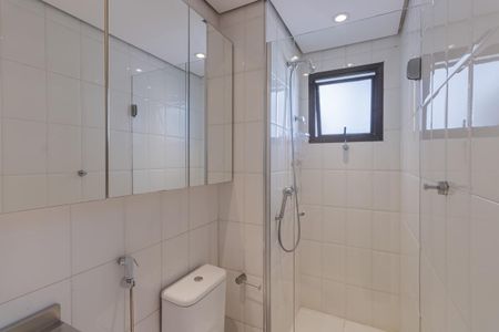 Apartamento à venda com 103m², 2 quartos e 2 vagas Apartamento à venda com 103m², 2 quartos e 2 vagasBanheiro da Suíte 1