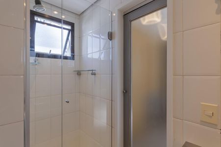 Apartamento à venda com 103m², 2 quartos e 2 vagas Apartamento à venda com 103m², 2 quartos e 2 vagasBanheiro da Suíte 2