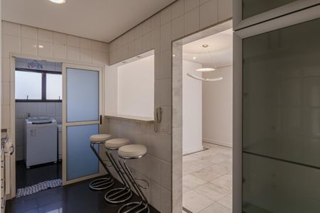 Apartamento à venda com 103m², 2 quartos e 2 vagas Apartamento à venda com 103m², 2 quartos e 2 vagasCozinha