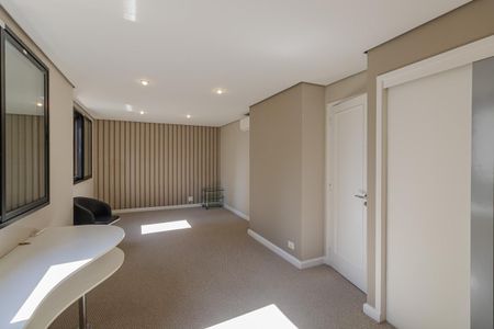 Apartamento à venda com 103m², 2 quartos e 2 vagas Apartamento à venda com 103m², 2 quartos e 2 vagasSuíte 2