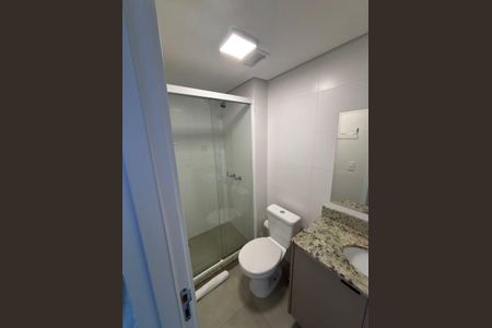 Banheiro de kitnet/studio à venda com 1 quarto, 17m² em Rebouças, Curitiba