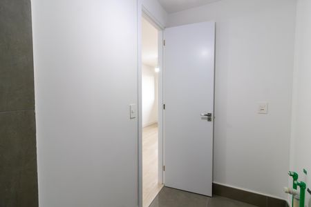 Banheiro de kitnet/studio à venda com 1 quarto, 29m² em Cidade Baixa, Porto Alegre