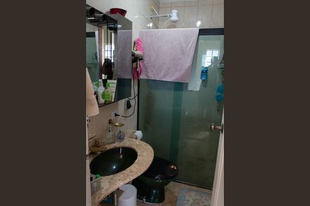 Casa à venda com 176m², 3 quartos e 2 vagas Casa à venda com 176m², 3 quartos e 2 vagasBanheiro