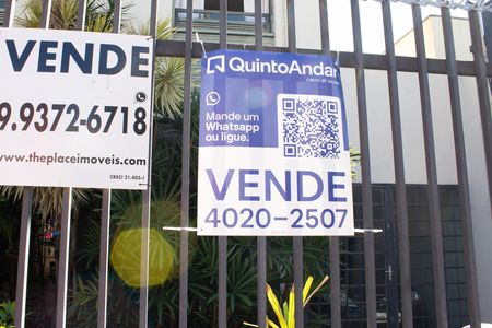 Placa instalada em 18/07/2026 com o código: WYDL-372 de casa à venda com 3 quartos, 176m² em Brooklin, São Paulo