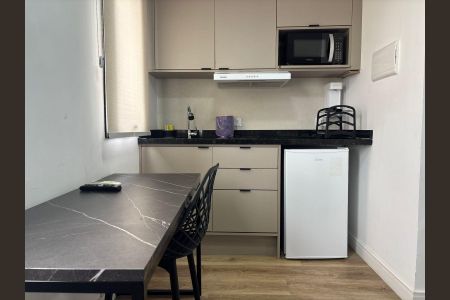 Studio à venda com 17m², 1 quarto e sem vaga Studio à venda com 17m², 1 quarto e sem vagaCozinha - Armários