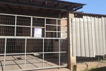 Casa à venda com 150m², 3 quartos e 3 vagasPLaca e fachada