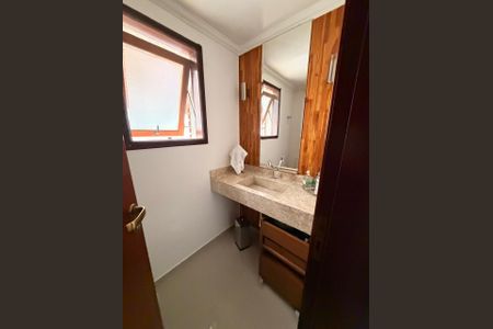 Banheiro de casa de condomínio à venda com 4 quartos, 400m² em Tucuruvi, São Paulo