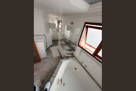 Banheiro de casa de condomínio à venda com 4 quartos, 400m² em Tucuruvi, São Paulo