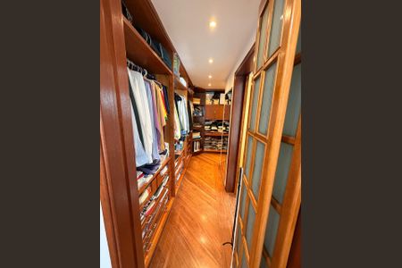 Closet de casa de condomínio à venda com 4 quartos, 400m² em Tucuruvi, São Paulo