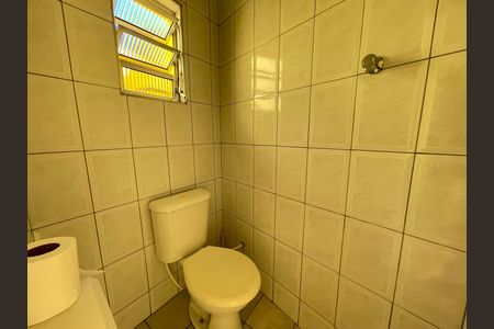 Banheiro de serviço de casa à venda com 2 quartos, 90m² em Jardim Alvorada (zona Oeste), São Paulo
