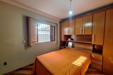 Quarto 2 de casa à venda com 3 quartos, 200m² em Vila Guarani, Santo André