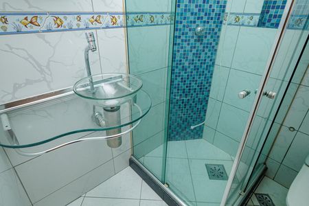 Banheiro de apartamento à venda com 2 quartos, 56m² em Campo Grande, Rio de Janeiro