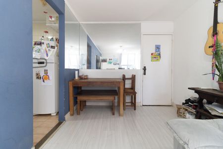 Apartamento para alugar com 73m², 2 quartos e 1 vaga Apartamento para alugar com 73m², 2 quartos e 1 vagaSala
