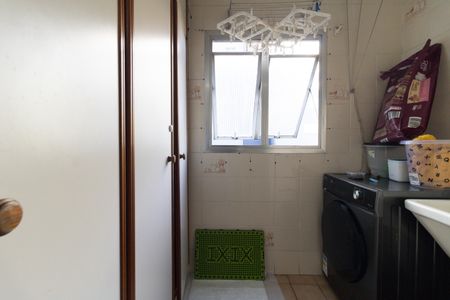 Apartamento para alugar com 73m², 2 quartos e 1 vaga Apartamento para alugar com 73m², 2 quartos e 1 vagaLavanderia