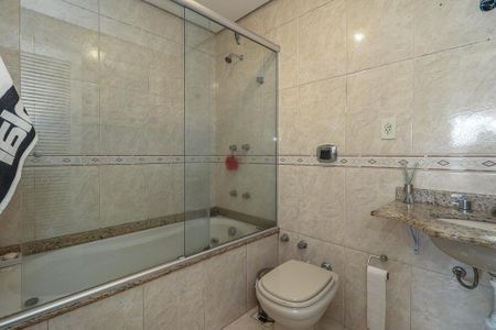 Apartamento para alugar com 110m², 3 quartos e 2 vagas Apartamento para alugar com 110m², 3 quartos e 2 vagasBanheiro da Suíte