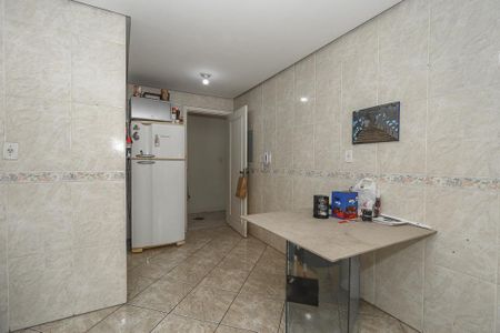 Cozinha de apartamento para alugar com 3 quartos, 110m² em Jardim Itu, Porto Alegre