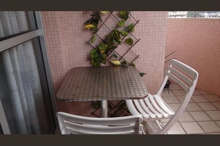 Apartamento para alugar com 68m², 2 quartos e 1 vagaVaranda