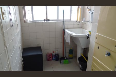 Apartamento para alugar com 68m², 2 quartos e 1 vagaÁrea de Serviço