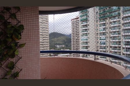 Apartamento para alugar com 68m², 2 quartos e 1 vagaVaranda