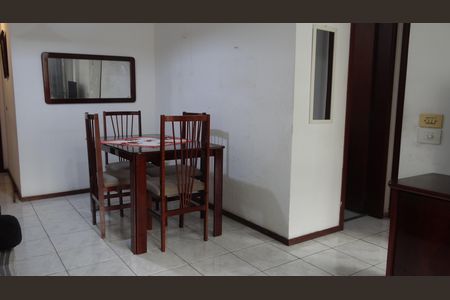 Apartamento para alugar com 68m², 2 quartos e 1 vagaSala
