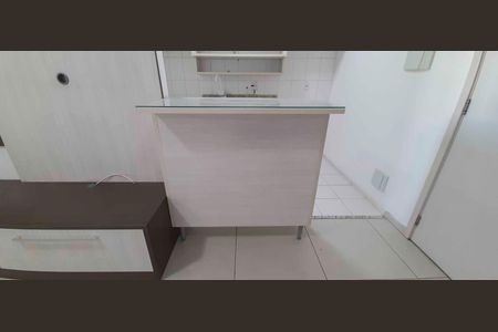 Cozinha de apartamento para alugar com 2 quartos, 57m² em Santo Antônio, Osasco