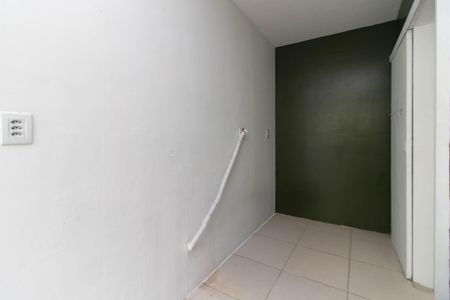 Cozinha de apartamento para alugar com 1 quarto, 40m² em Vila Nova, Porto Alegre