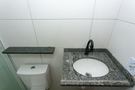 Apartamento para alugar com 50m², 2 quartos e 1 vaga Apartamento para alugar com 50m², 2 quartos e 1 vagaBanheiro