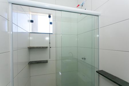 Banheiro de apartamento para alugar com 2 quartos, 50m² em Cidade Líder, São Paulo