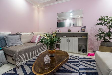 Casa à venda com 125m², 3 quartos e 1 vaga Casa à venda com 125m², 3 quartos e 1 vagaSala