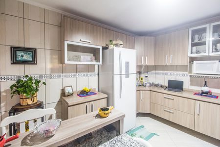 Casa à venda com 125m², 3 quartos e 1 vaga Casa à venda com 125m², 3 quartos e 1 vagaCozinha