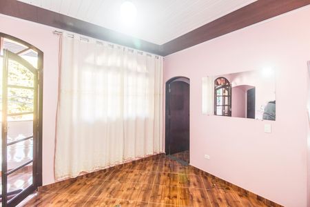 Casa à venda com 125m², 3 quartos e 1 vaga Casa à venda com 125m², 3 quartos e 1 vagaSala