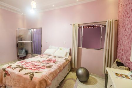 Casa à venda com 125m², 3 quartos e 1 vaga Casa à venda com 125m², 3 quartos e 1 vagaSala