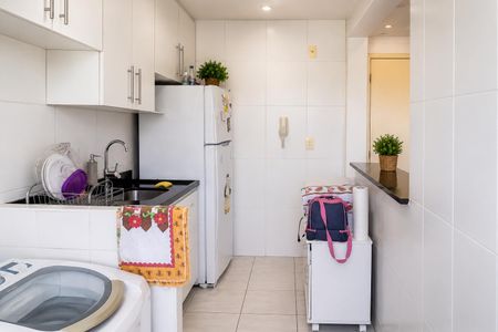 Cozinha de apartamento à venda com 2 quartos, 46m² em Jardim Paris, São Paulo