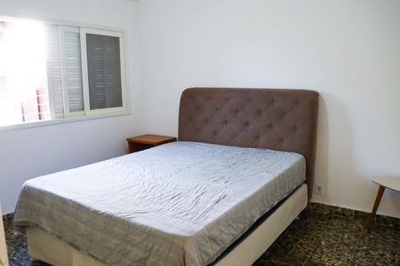 Casa para alugar com 479m², 4 quartos e 4 vagas Casa para alugar com 479m², 4 quartos e 4 vagasSuíte