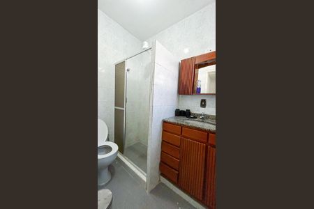 Casa para alugar com 479m², 4 quartos e 4 vagas Casa para alugar com 479m², 4 quartos e 4 vagasBanheiro da suíte